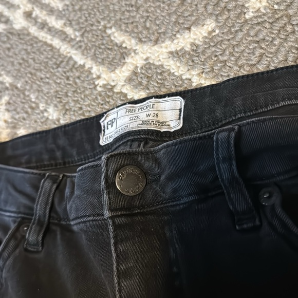 Free People Skinny Jeans Distressed Black Size W28 - Picture 3 of 12